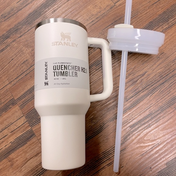 👡STANLEY QUENCHER H2.0 TUMBLER👡 - Picture 4 of 6